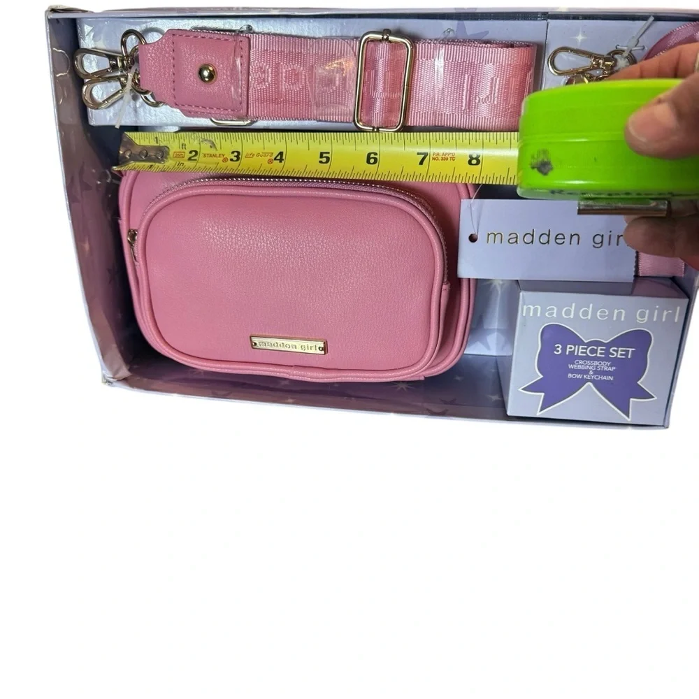 NWT MADDEN GIRL PINK CROSSBODY BAG GIFT SET OS - Picture 2 of 3